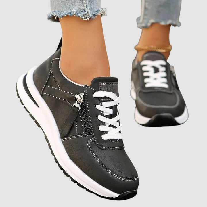 LACEY | ORTHOPAEDIC TRAINERS