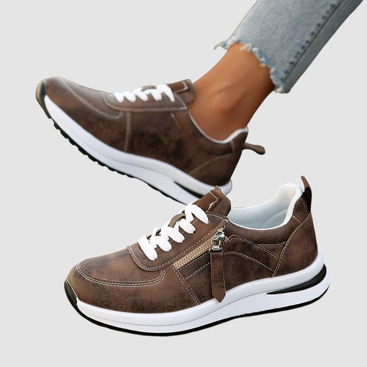 LACEY | ORTHOPAEDIC TRAINERS