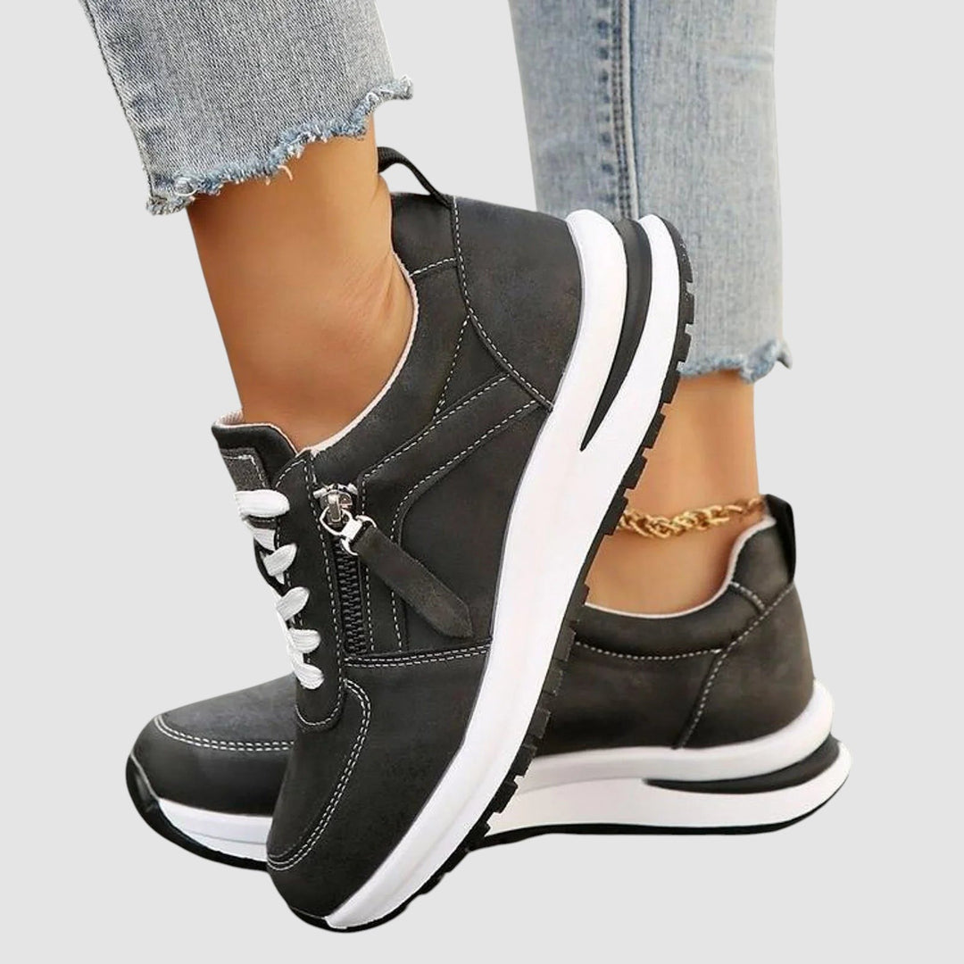LACEY | ORTHOPAEDIC TRAINERS