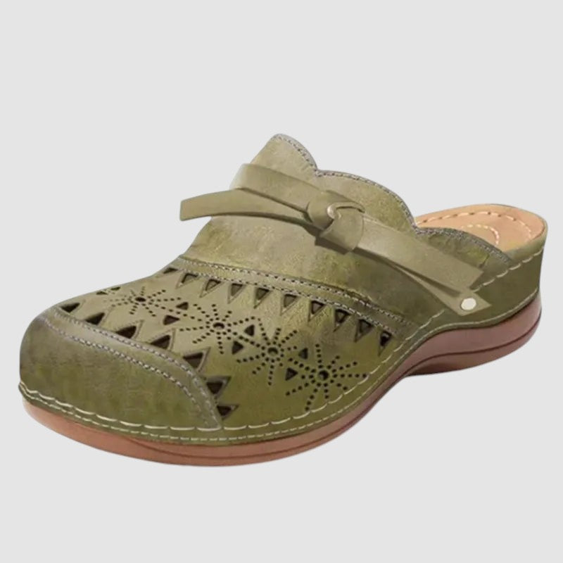 DELILAH | COMFORTABLE ORTHOPAEDIC CLOGS